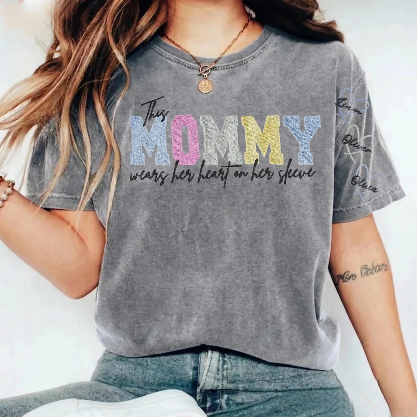 Custom Embroidered Heart on Sleeve Personalized Mommy/Grandma Washed Sweatshirt | Mother's Day Gift for Mom & Grandma