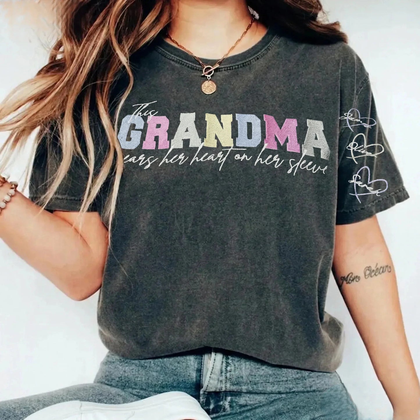 Custom Embroidered Heart on Sleeve Personalized Mommy/Grandma Washed Sweatshirt | Mother's Day Gift for Mom & Grandma